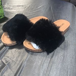 Brande new never worn still with paper in shoe